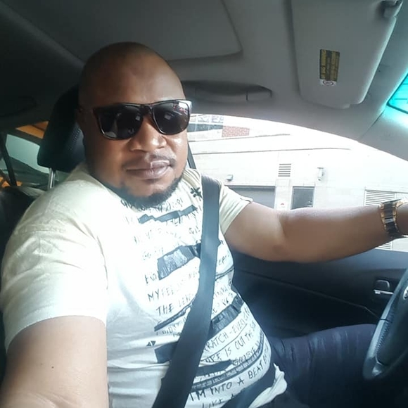 Meet your Posher, Aremu - Picture 1 of 1